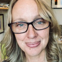 Rebecca de Schweinitz avatar image