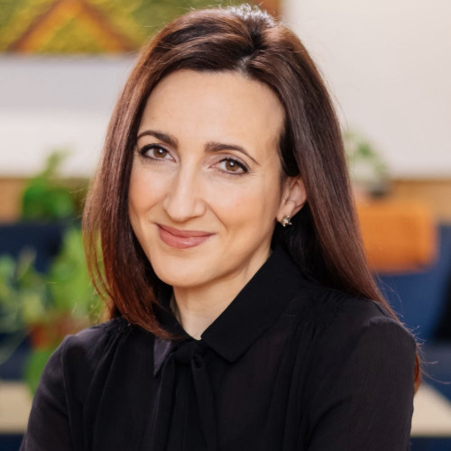 Julie Maresca avatar image