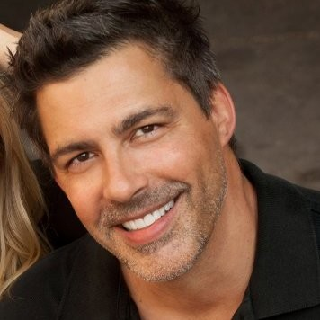 Robert Tesoro avatar image