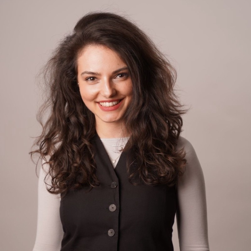 Alina Croitoru avatar image