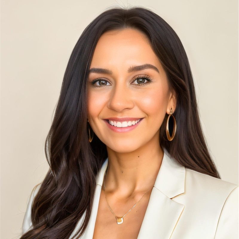 Alexandra Mora avatar image