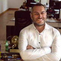 Joah Santos avatar image