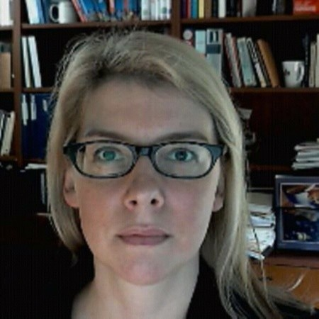 Lisa Hollibaugh avatar image