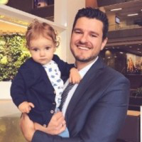 Steve Manos avatar image