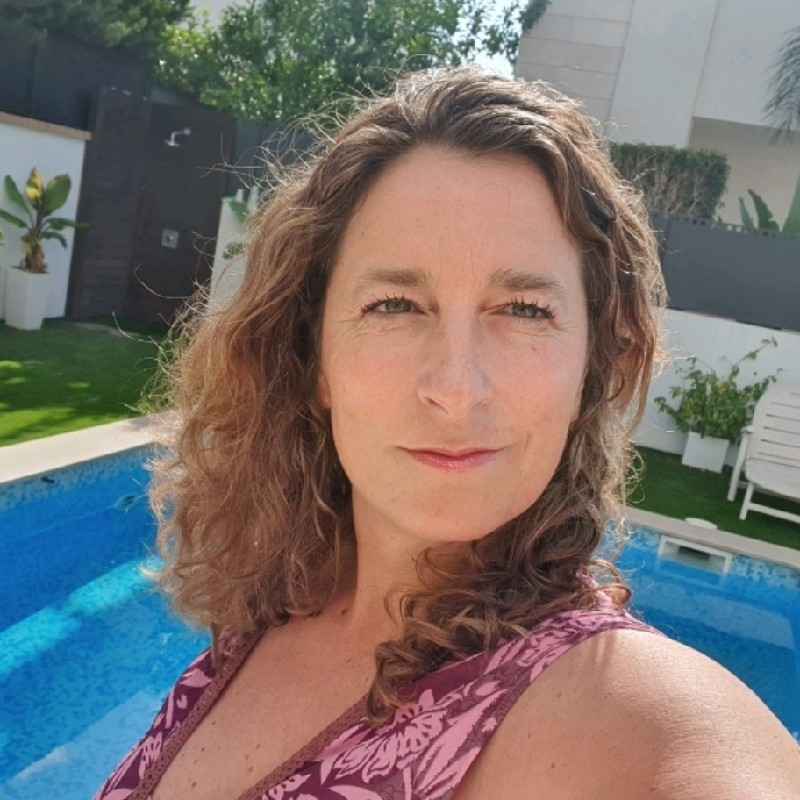 Amparo Vives Calandin avatar image