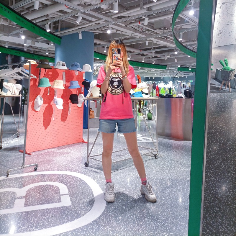 Vicky  D. avatar image