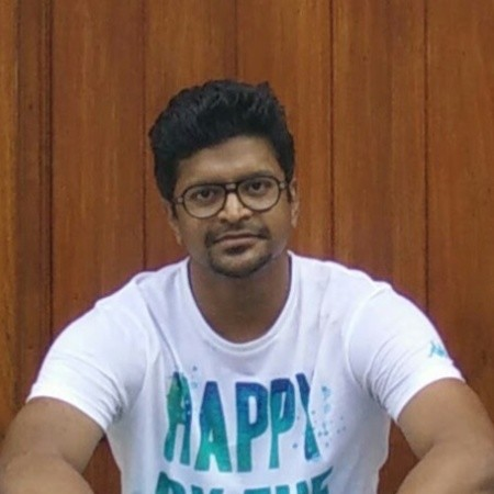 Rajiv Darshi avatar image