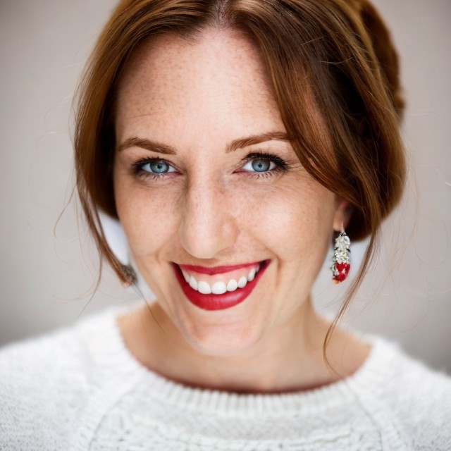 Sarah E. Lowe avatar image