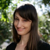 Larissa Dooley avatar image