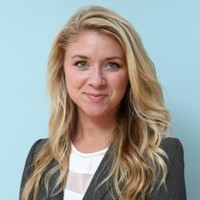 Lizzie Pine avatar image