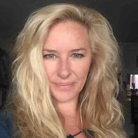 Julie Mitchell avatar image