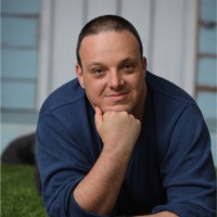 Elad Volmark avatar image