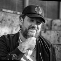 Roi de Bernardo avatar image