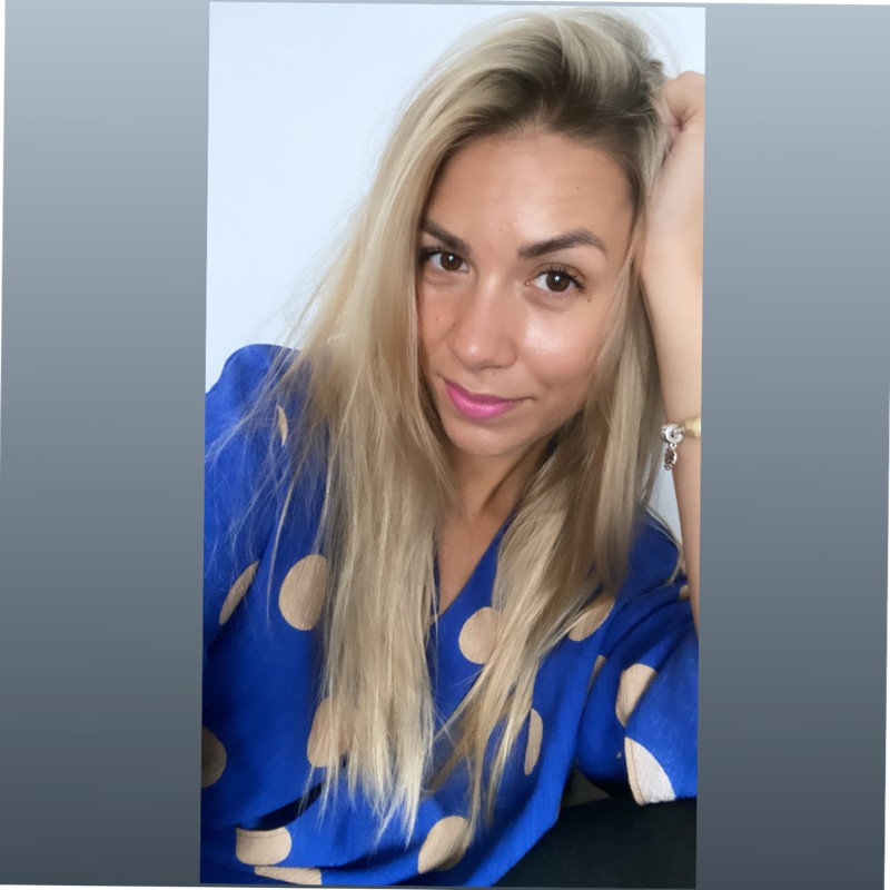 Karolina Mala avatar image