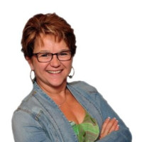 Lisa Kochert avatar image