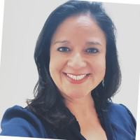 Alina Kanewske avatar image