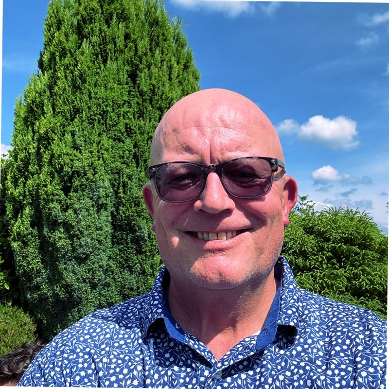 Nigel Clapham avatar image