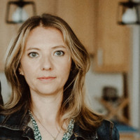 Katie Winther avatar image