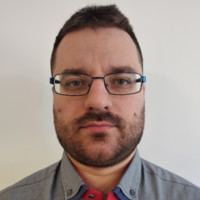 Mariusz Stefaniak avatar image