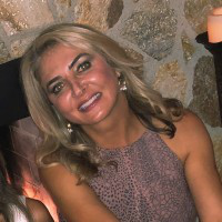 Yasmine Farmanara avatar image