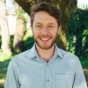 Simon Maude avatar image