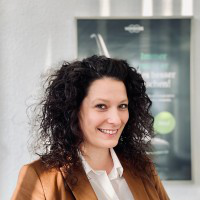 Julia Bissdorf avatar image