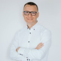 Wiktor Piotrowski avatar image