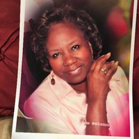 Lola Rooney avatar image