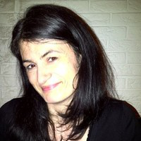 Lisa Lovering avatar image