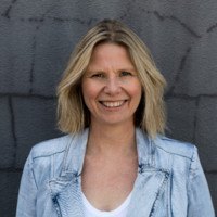 Lou Johnson avatar image