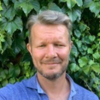 Simon Beckett avatar image