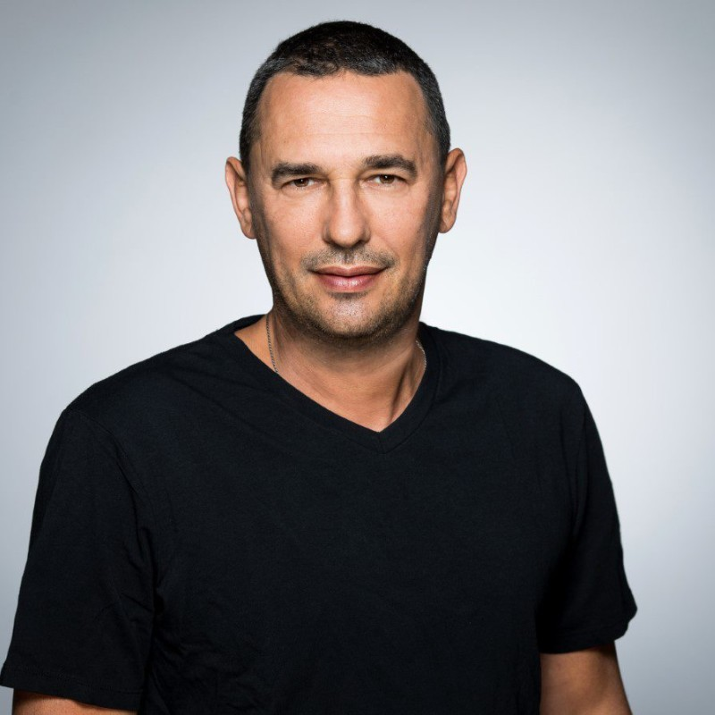 Robert Antokol avatar image