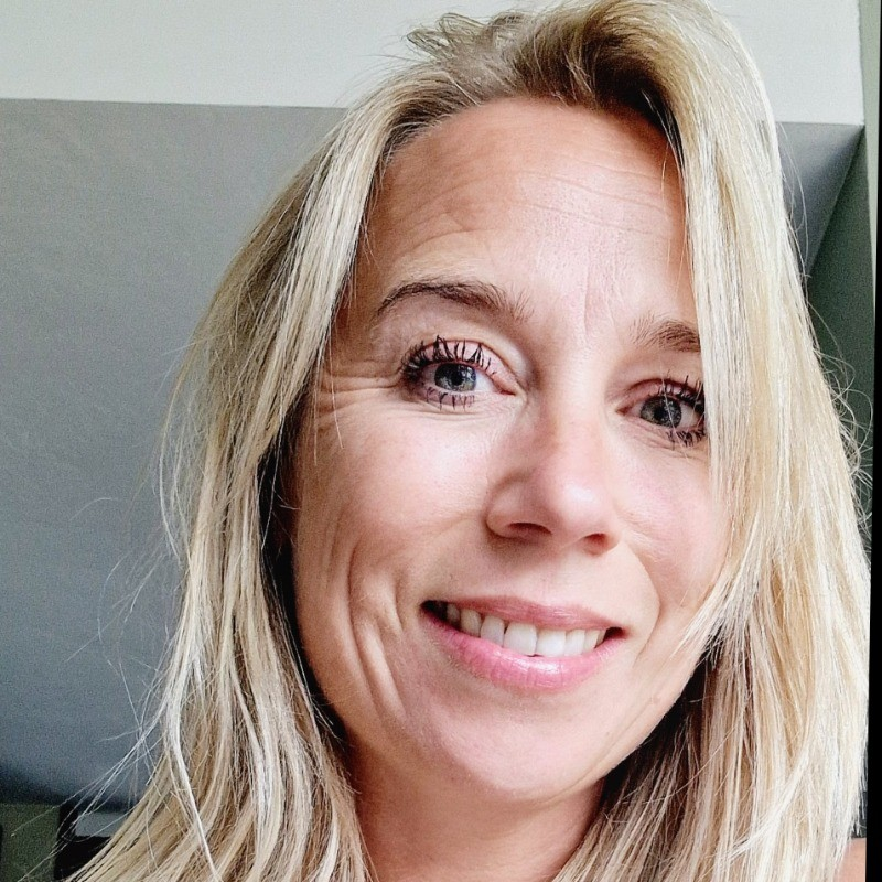 Maike van Straten avatar image