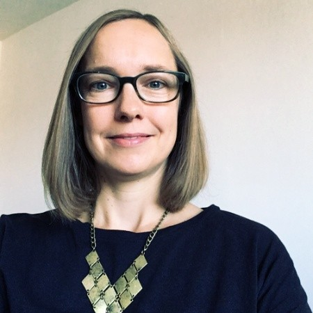 Fiona Dowson avatar image