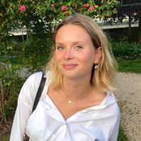 Julia Coste avatar image