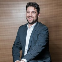 Alan Dias avatar image