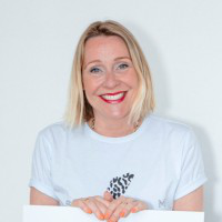 Juliet Kinsman avatar image