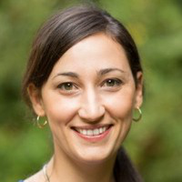 Lea Stern avatar image