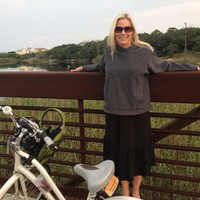 Elaine Adams avatar image