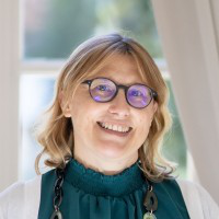 Elena Tosca avatar image