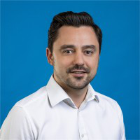 Bartosz Robaszewski avatar image
