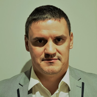 Artur Perwenis avatar image