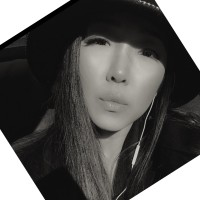 Julia Dong avatar image