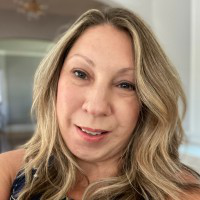 Lisa Bressler avatar image