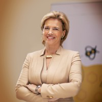 Alesa Mizigoj avatar image