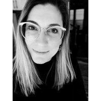 Christina Komonce avatar image