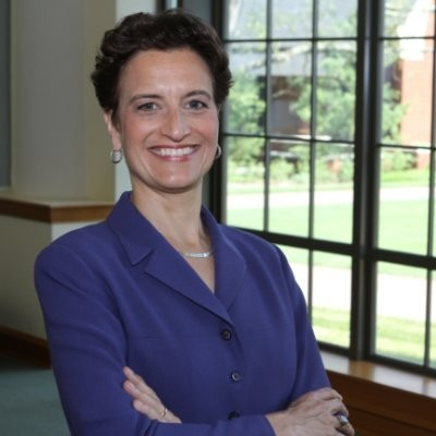 Elizabeth Kiss avatar image