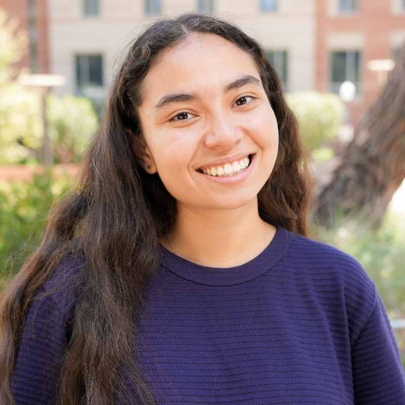 Andrea Arias avatar image