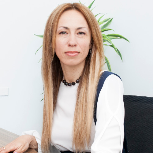 Oksana Komashilo avatar image