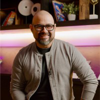 Lester Platt avatar image